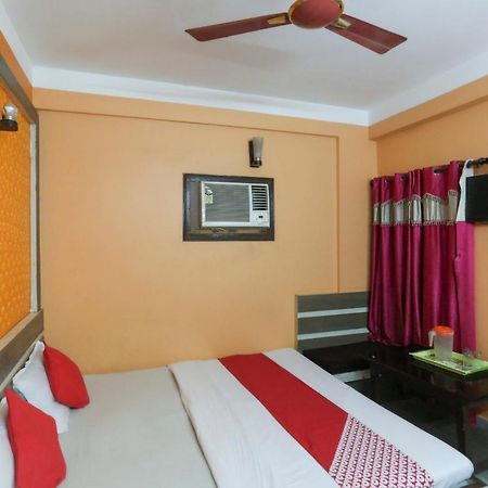 Oyo 60609 Hotel Tanushree Rampurhat Extérieur photo