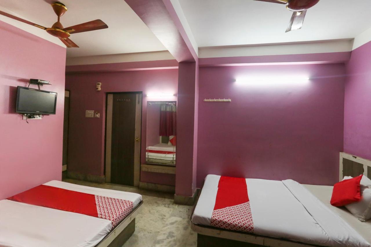Oyo 60609 Hotel Tanushree Rampurhat Extérieur photo