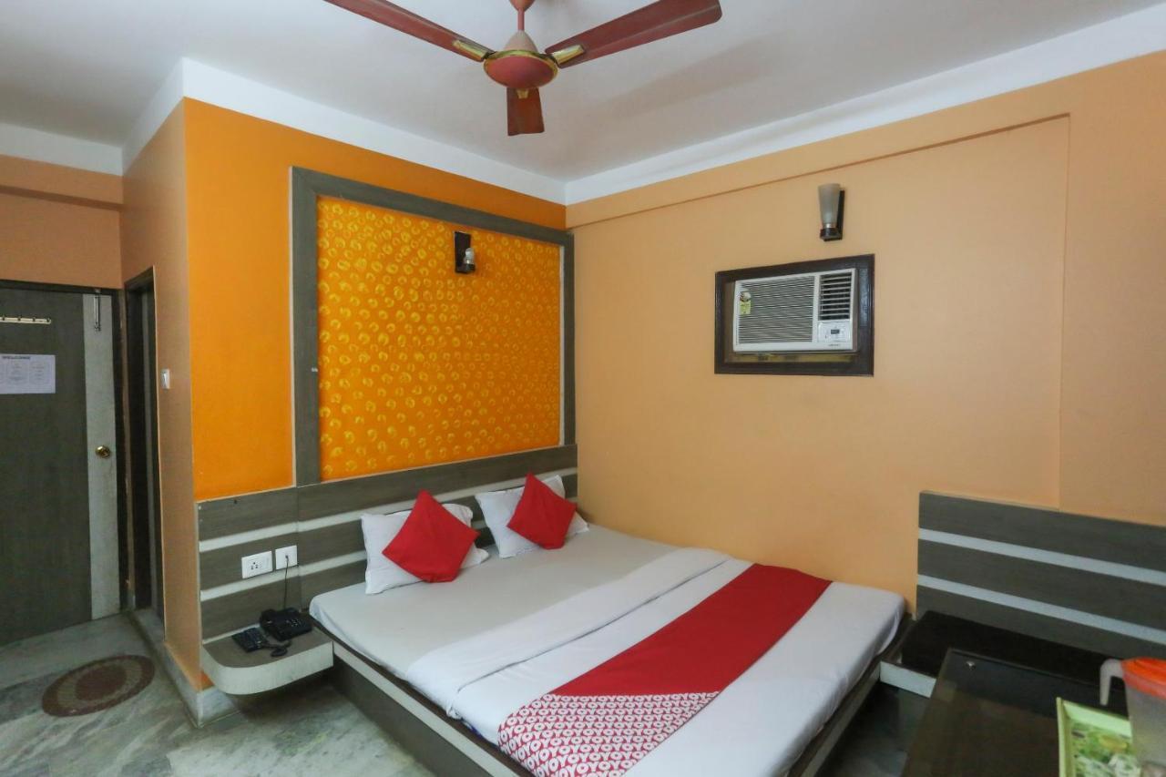 Oyo 60609 Hotel Tanushree Rampurhat Extérieur photo