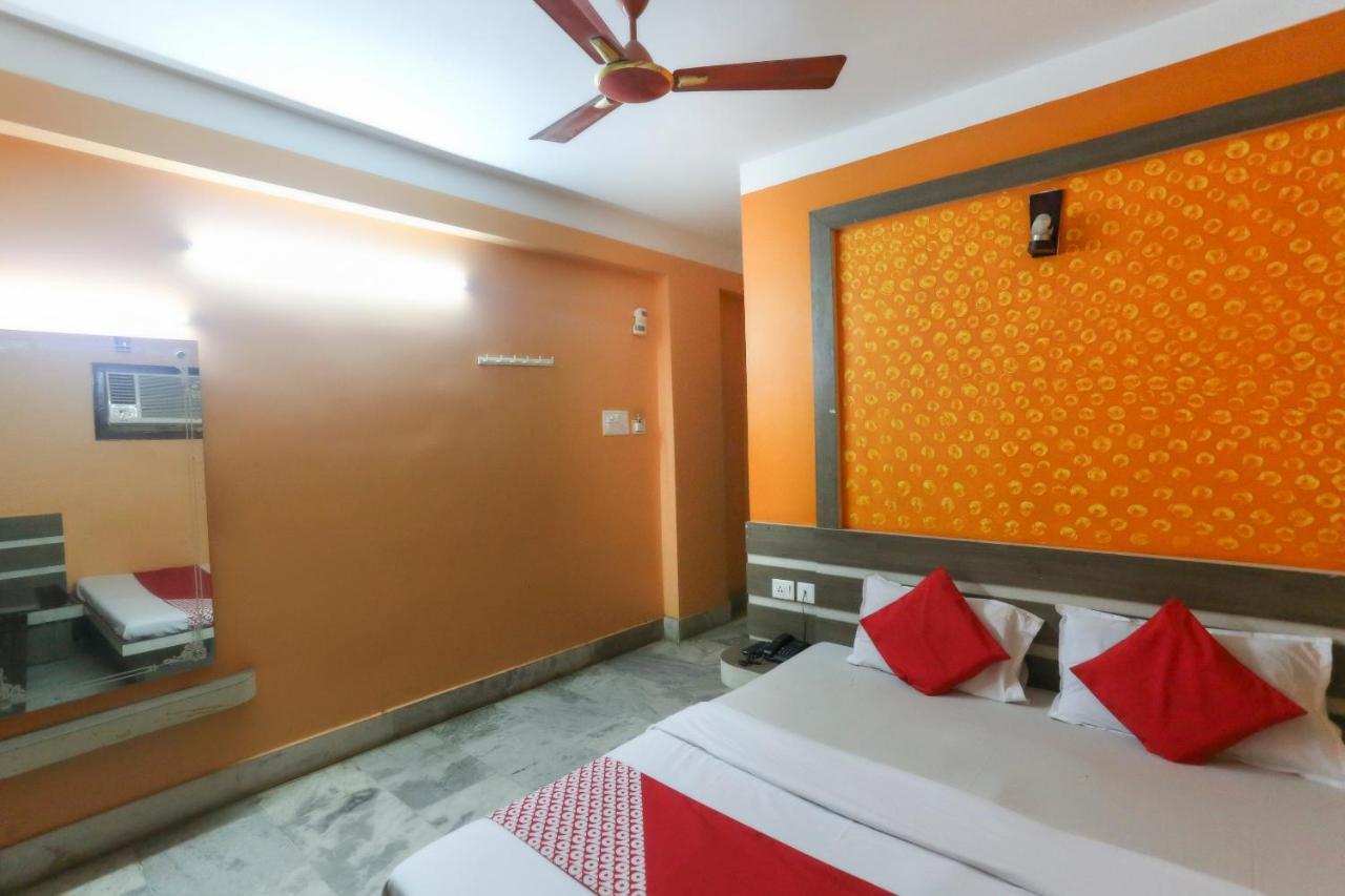 Oyo 60609 Hotel Tanushree Rampurhat Extérieur photo