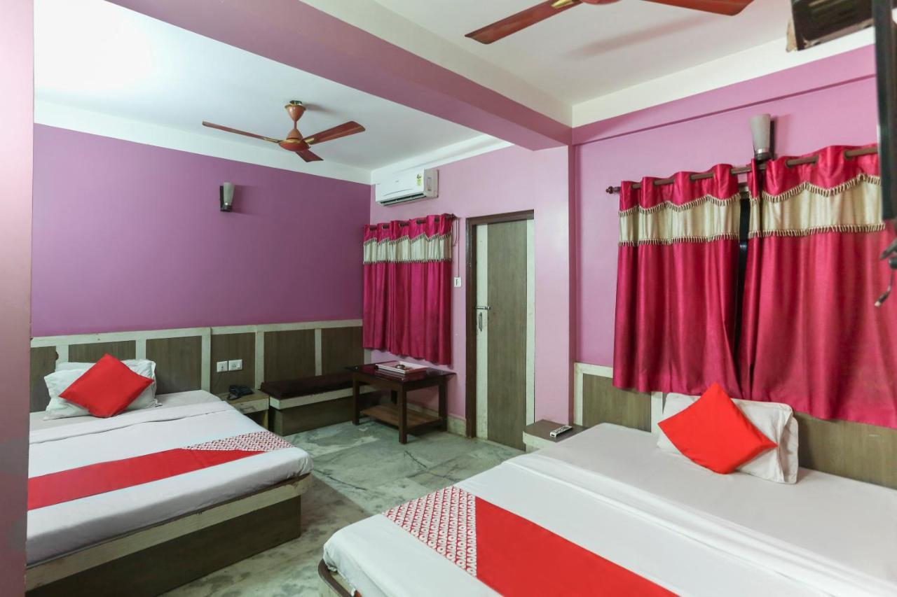 Oyo 60609 Hotel Tanushree Rampurhat Extérieur photo