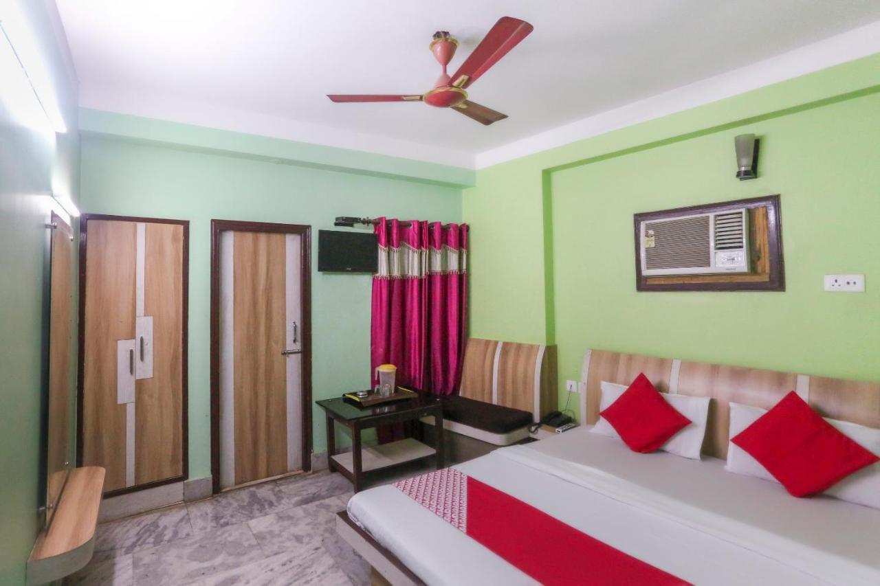 Oyo 60609 Hotel Tanushree Rampurhat Extérieur photo
