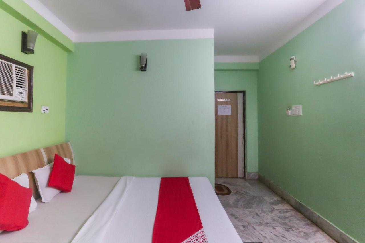 Oyo 60609 Hotel Tanushree Rampurhat Extérieur photo